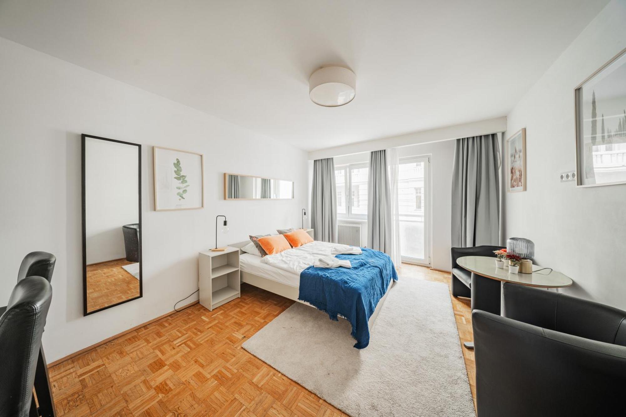 Appartamento Studio Next To Karlskirche #17 Vienna Esterno foto