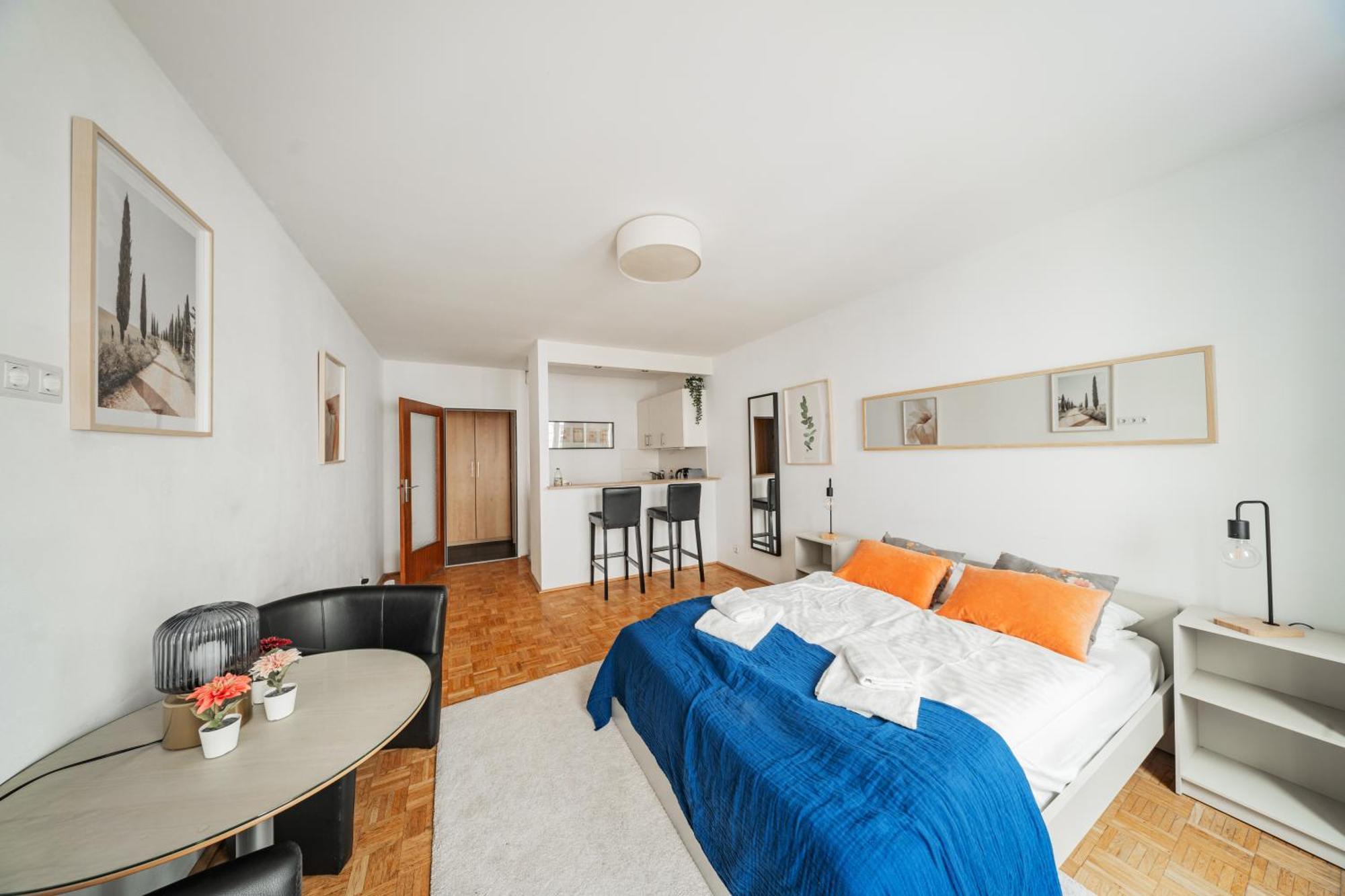 Appartamento Studio Next To Karlskirche #17 Vienna Esterno foto